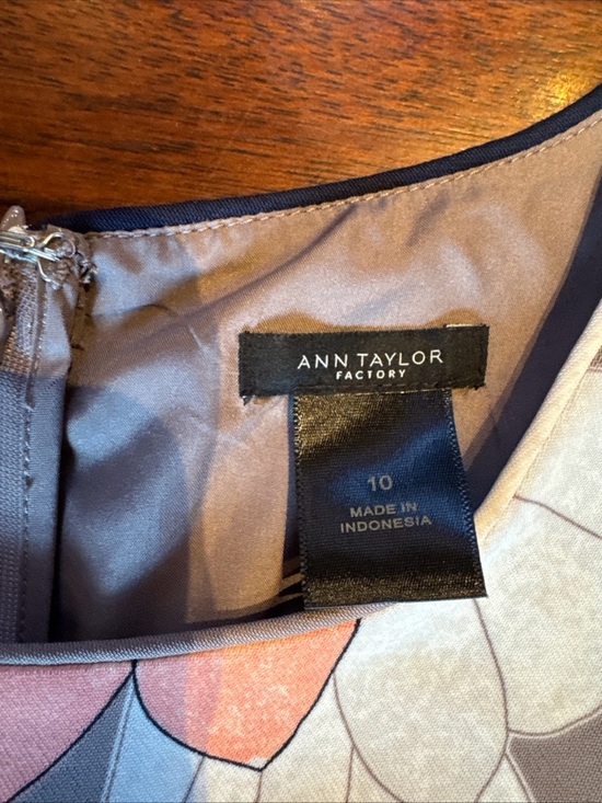 Ann Taylor Factory Dress Womens Size 10 Floral Sleeveless A-Line Coral And Navy - Picture 4 of 6